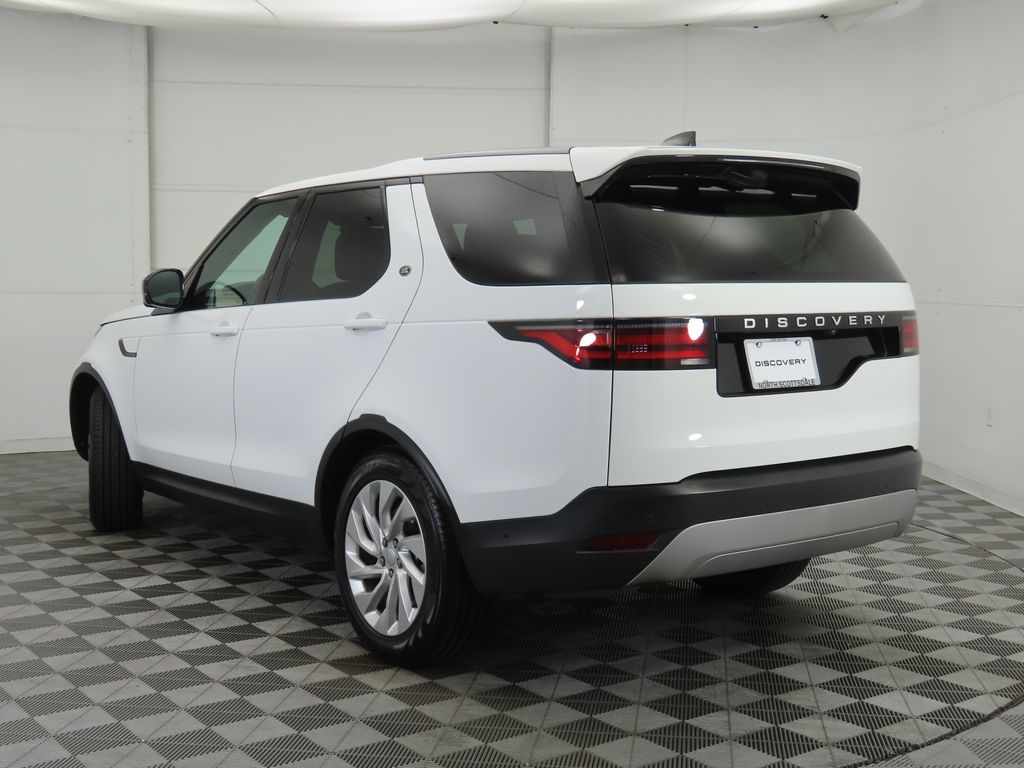 Thumbnail: 2024 Land Rover Discovery - 7