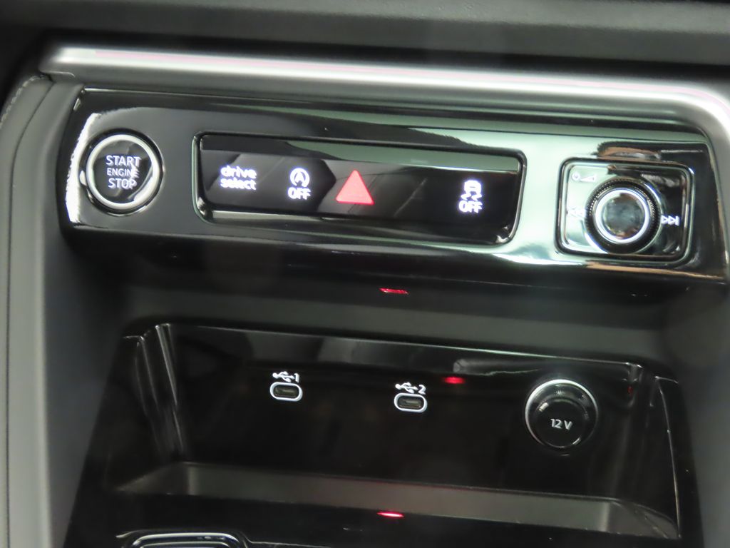 Thumbnail: 2025 Audi Q5 - 20