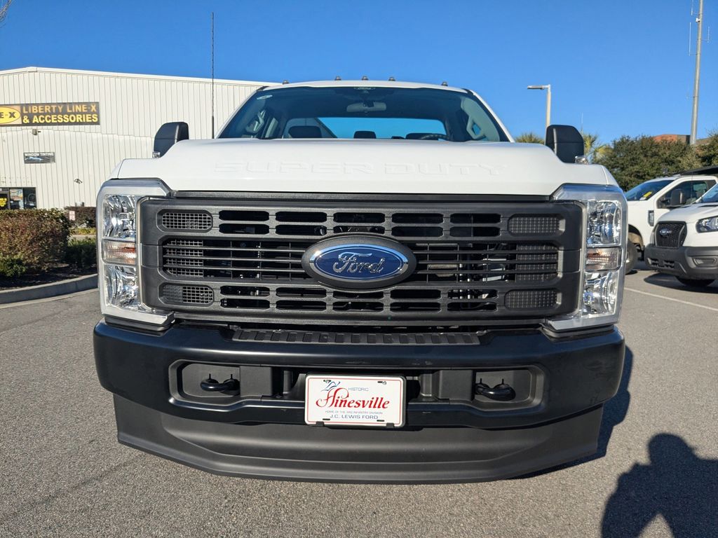 2026 Ford F-350 Chassis XL