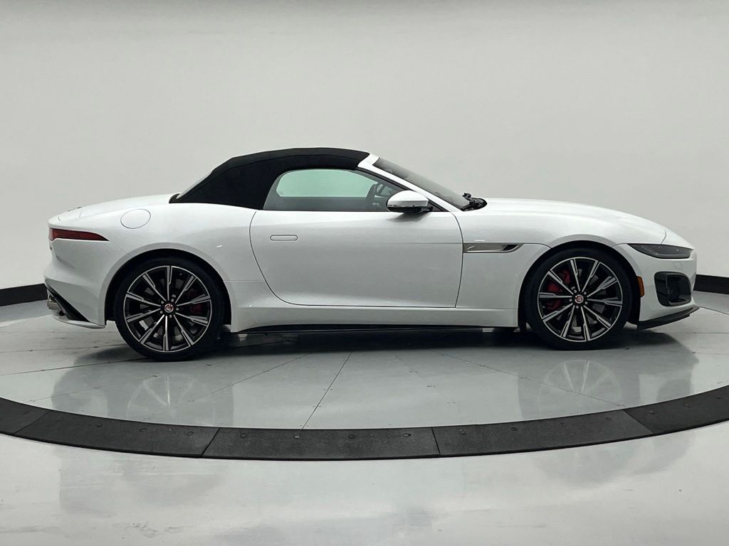 Thumbnail: 2021 Jaguar F-Type - 6