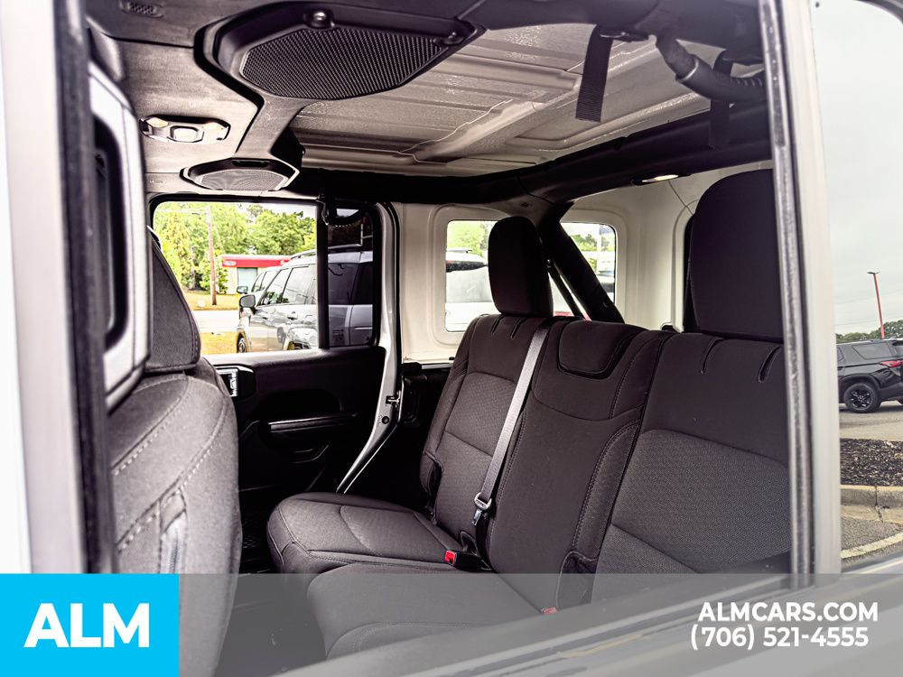 Used 2023 Silver Jeep Sport S image 10