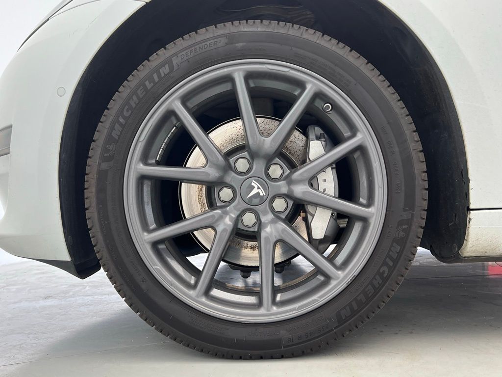 Thumbnail: 2018 Tesla Model 3 - 6