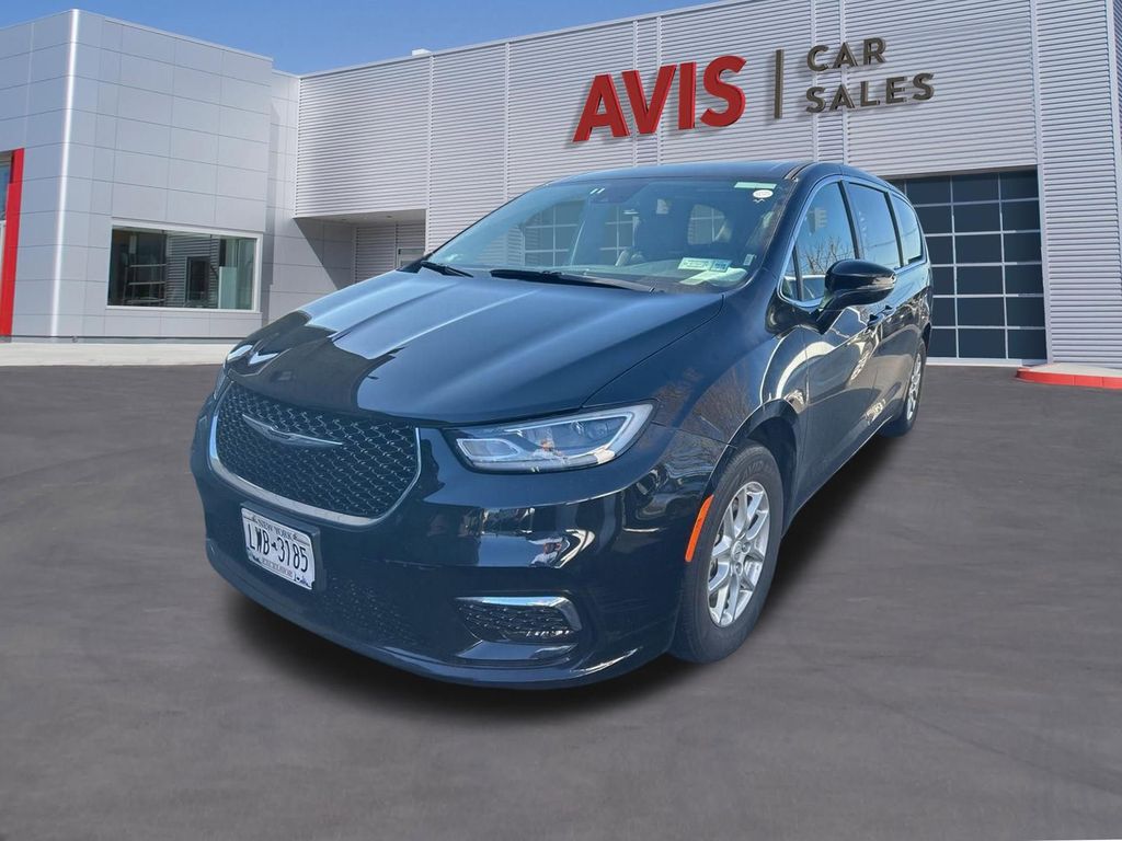 2025 Chrysler Pacifica Select FWD