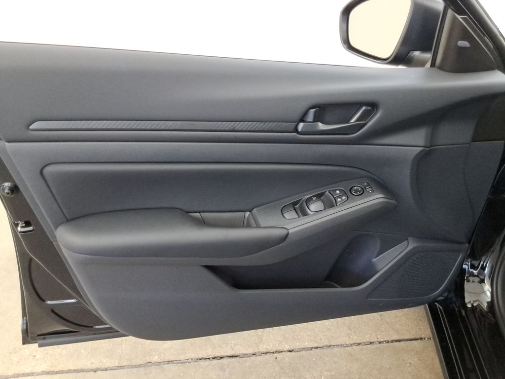used 2025 Nissan Altima car