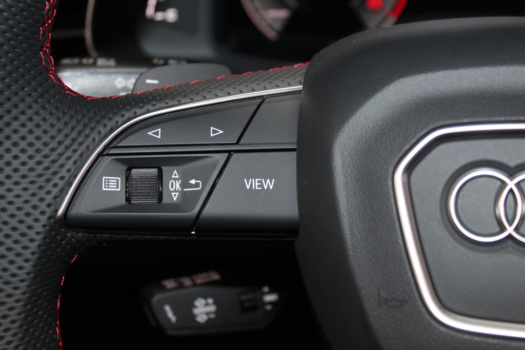 Thumbnail: 2026 Audi Q7 - 31