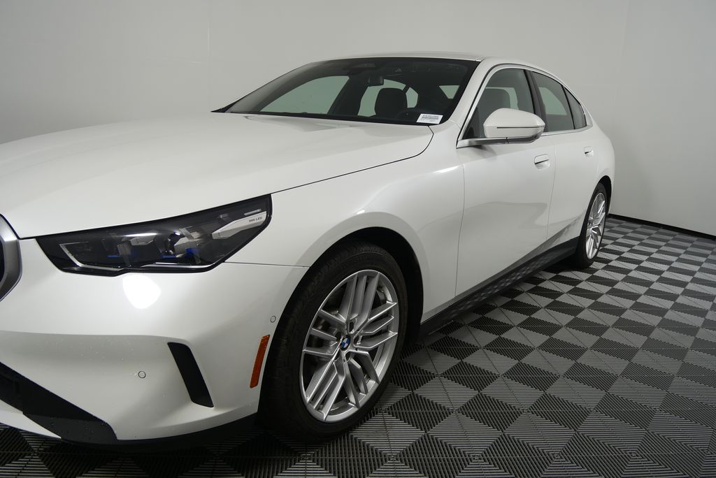 2024 BMW 5 Series 530i 7