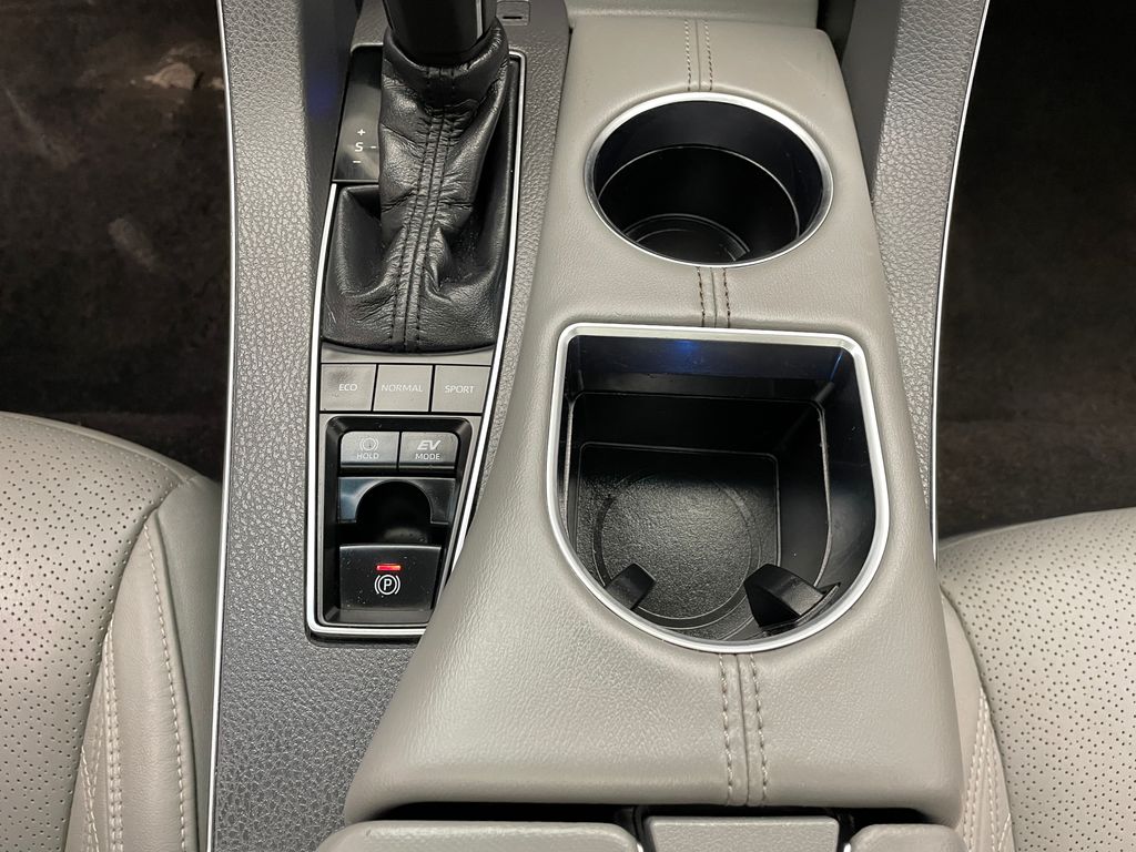 Thumbnail: 2019 Toyota Avalon - 29