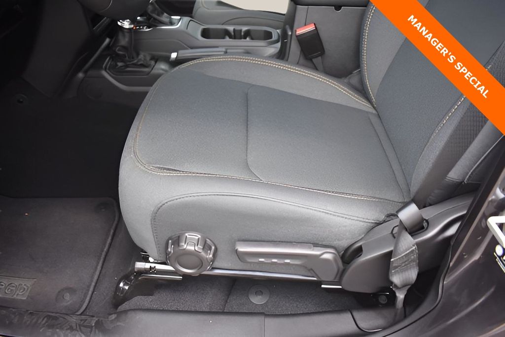 New Car 2025 Jeep Gladiator  Sport S For Sale Under $40,000 In Austin, Texas