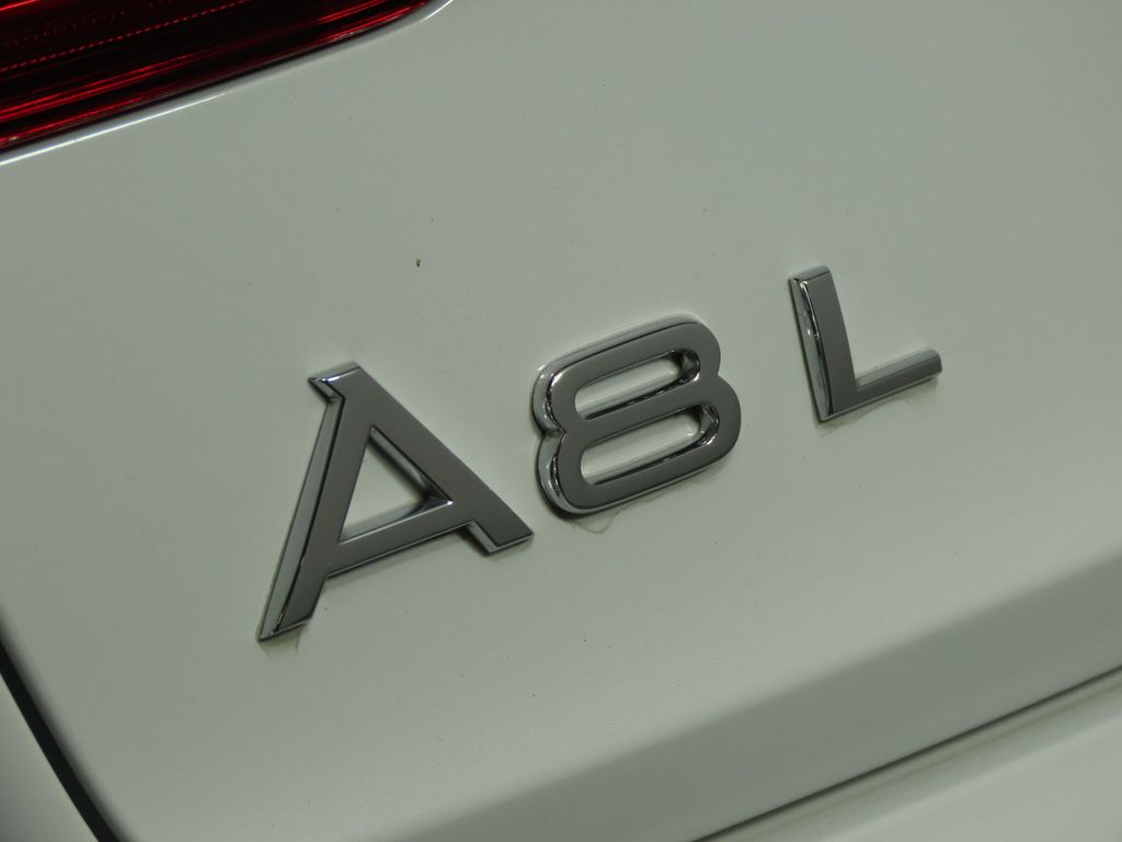 Thumbnail: 2025 Audi A8 - 9