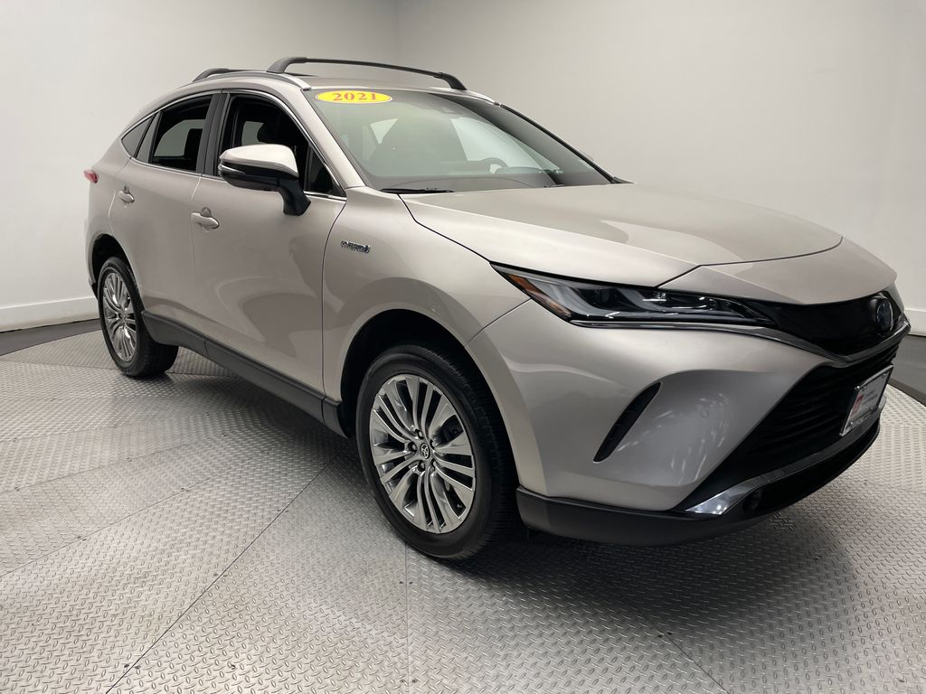 2021 Toyota Venza XLE 3