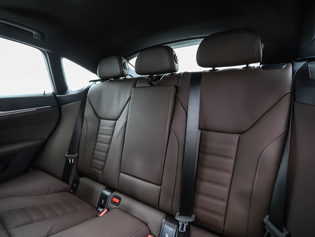 Thumbnail: 2026 BMW 4 Series - 23