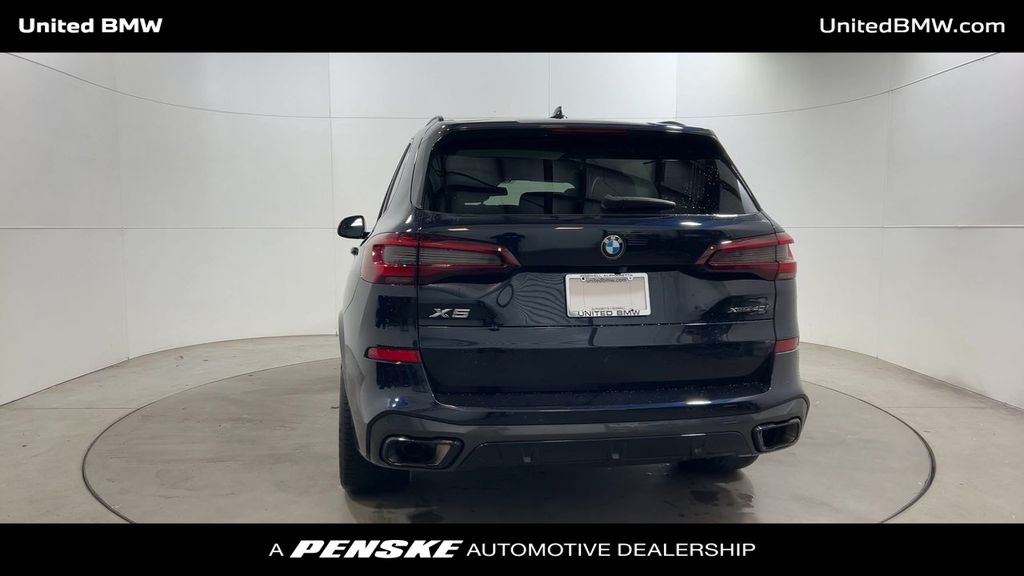 Thumbnail: 2023 BMW X5 - 7