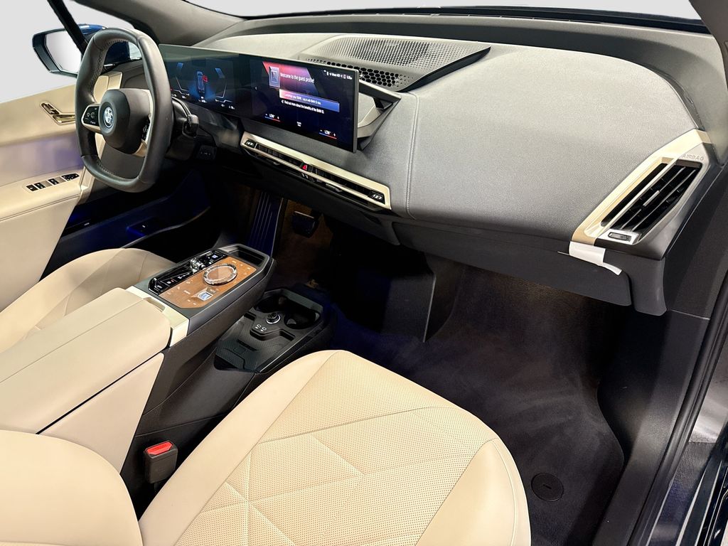 Thumbnail: 2023 BMW iX - 16