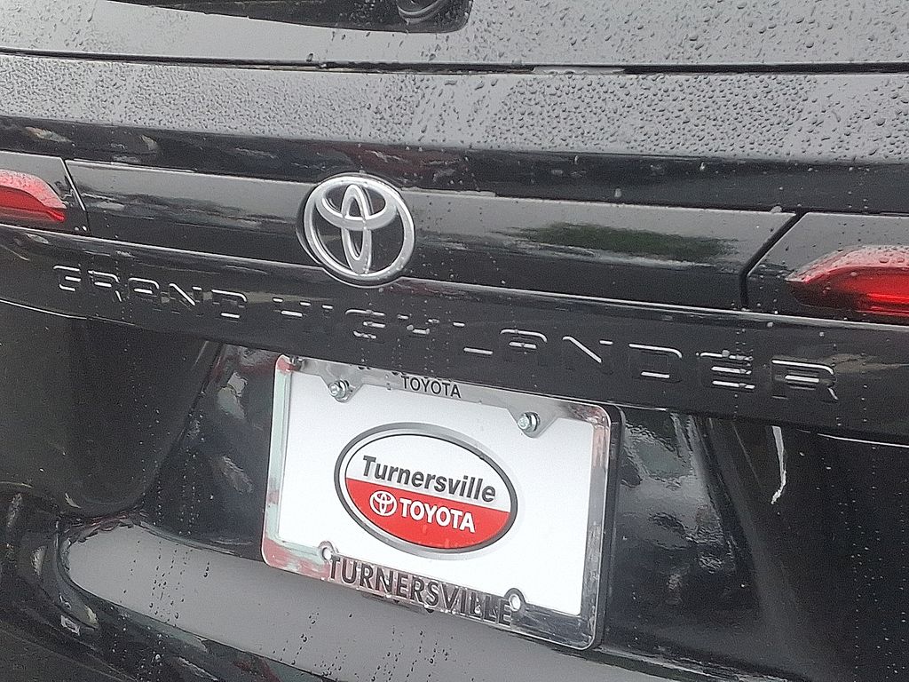 Thumbnail: 2025 Toyota Grand Highlander - 5