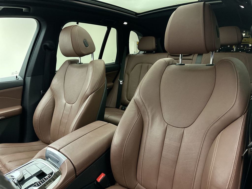 Thumbnail: 2020 BMW X5 - 10