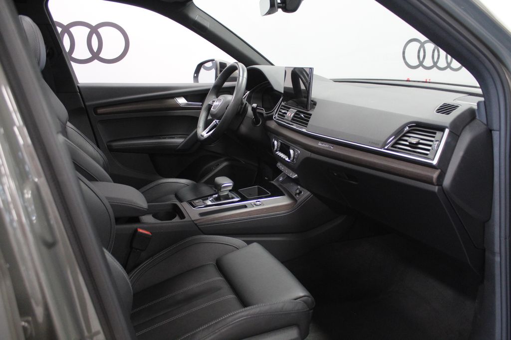 Thumbnail: 2023 Audi Q5 - 32