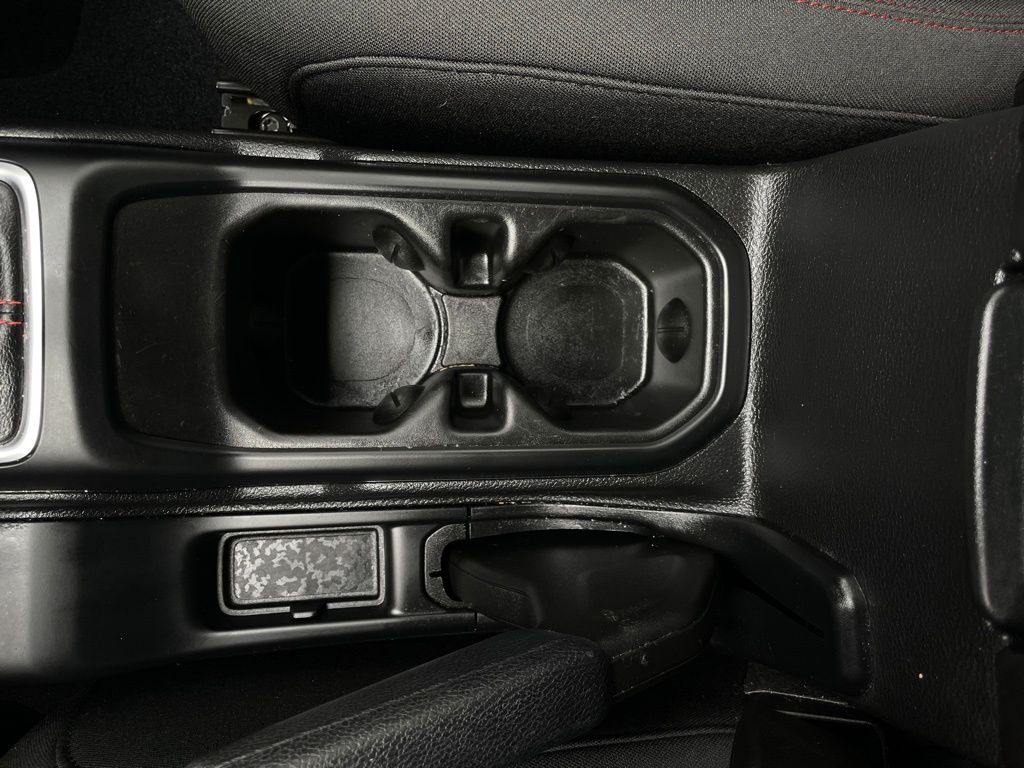 Thumbnail: 2020 Jeep Wrangler - 21