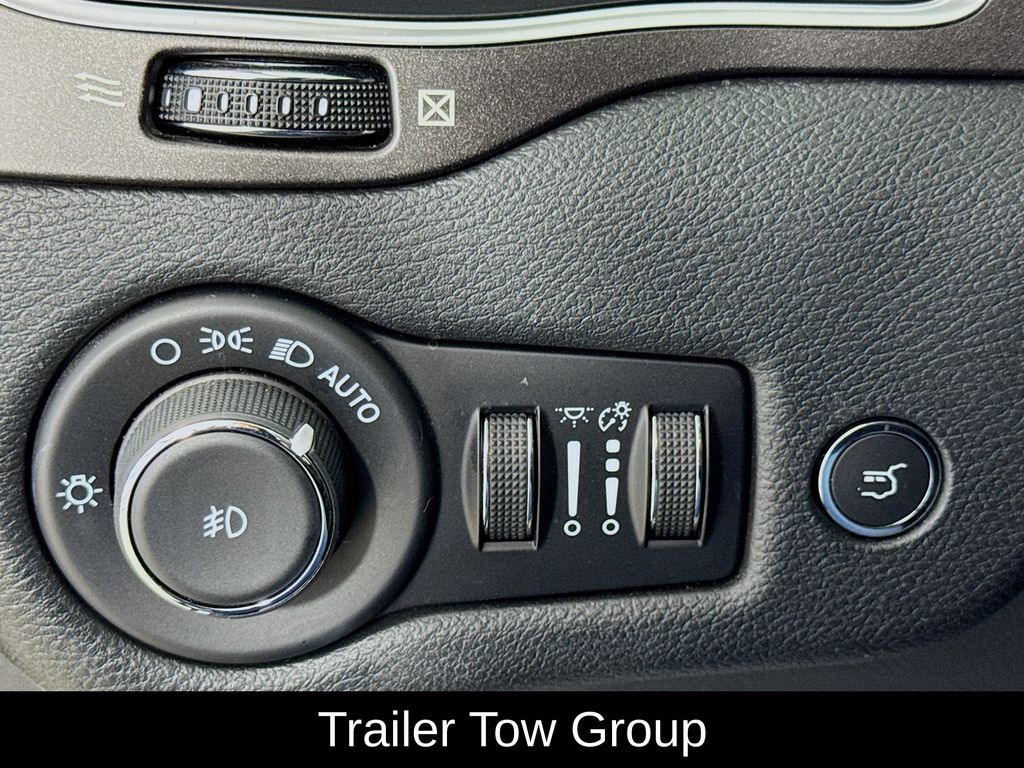 Used Car 2022 Jeep Cherokee  Trailhawk For Sale Under $25,000 In Austin, Texas
