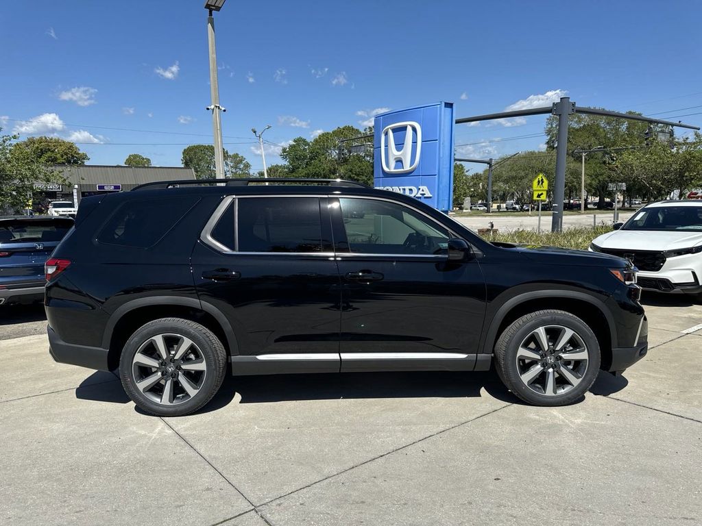 2025 Honda Pilot Touring 3