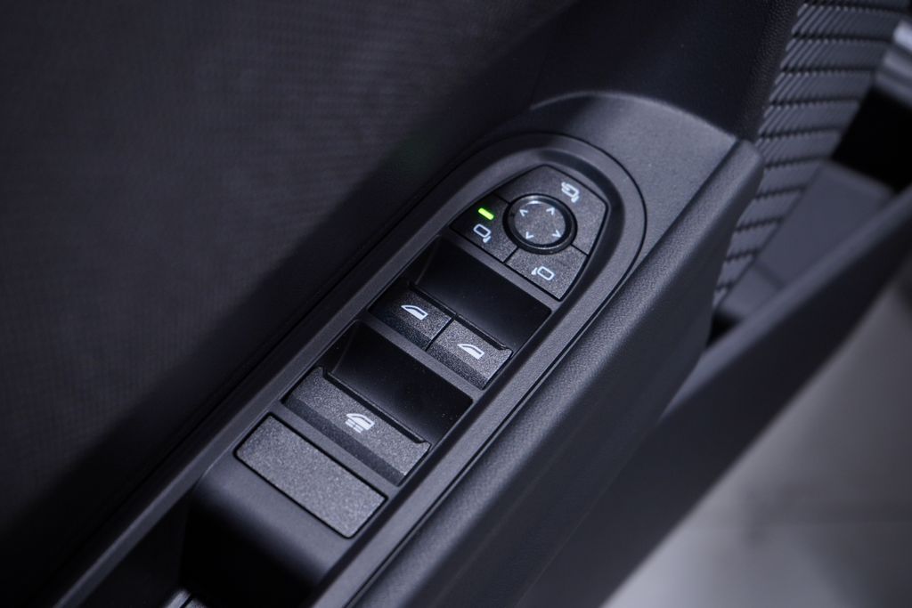 Thumbnail: 2026 MINI Cooper - 14