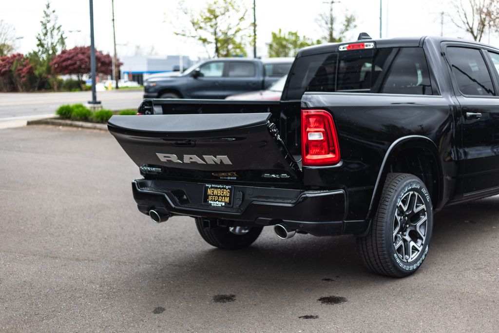 2026 Ram 1500 Laramie thumbnail 10