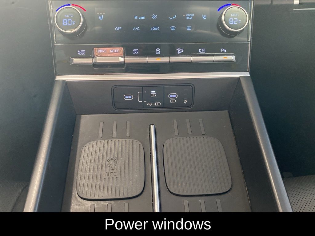 Used 2025 Silver Hyundai SEL image 7