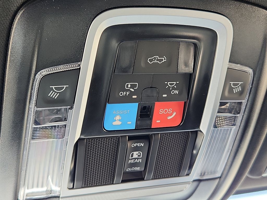 2025 RAM 2500 Rebel - Photo 16
