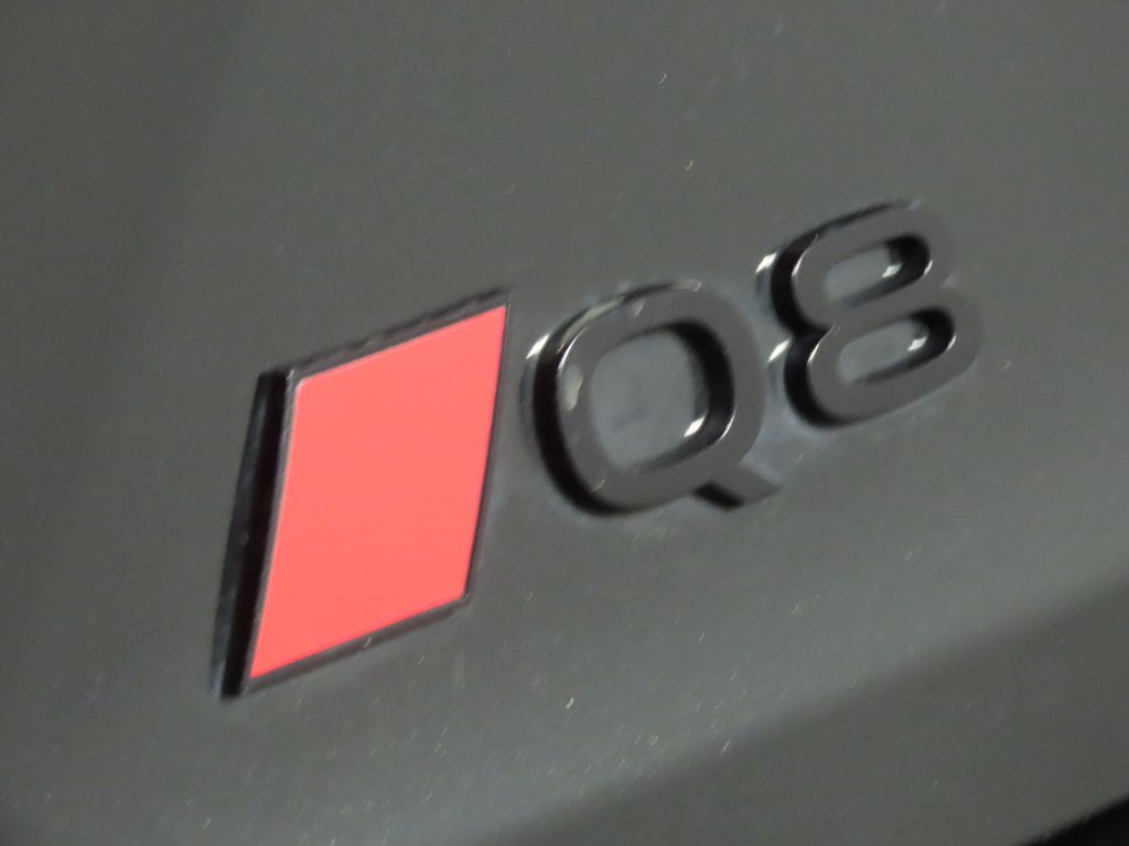 Thumbnail: 2024 Audi Q8 e-tron - 9