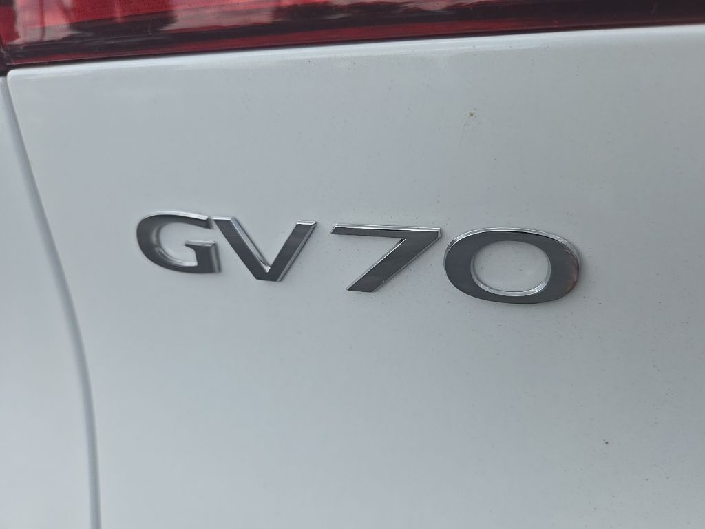 Thumbnail: 2026 Genesis GV70 - 11