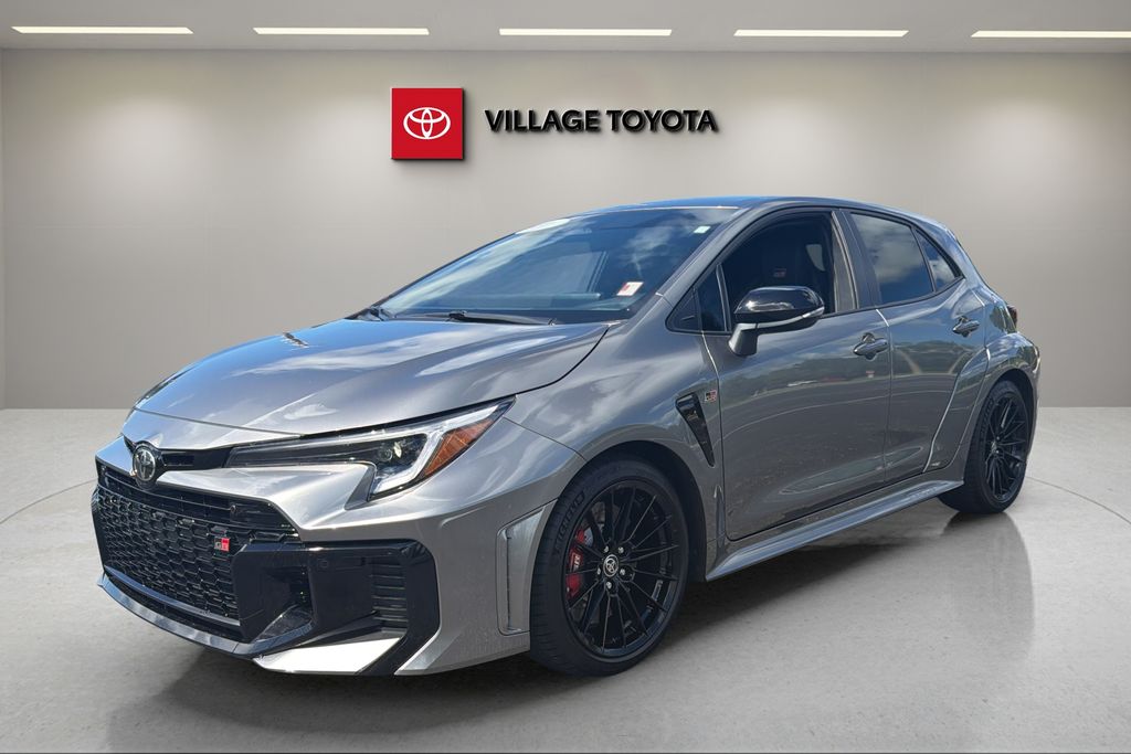 2025 Toyota GR Corolla Heavy Metal Hatchback Tracción en las cuatro ruedas 6 velocidades Manual