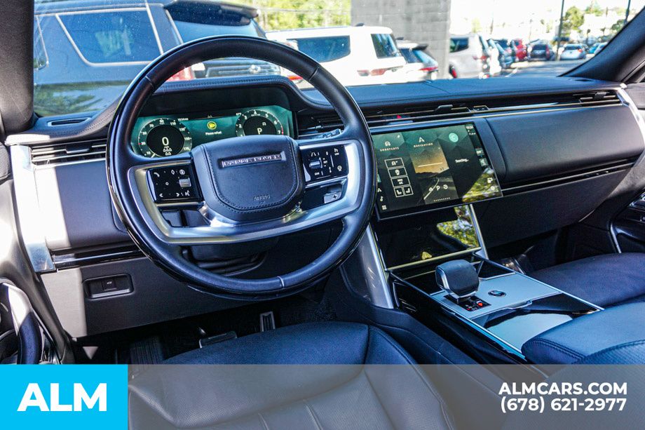 Used 2024 Black Land Rover SE image 29