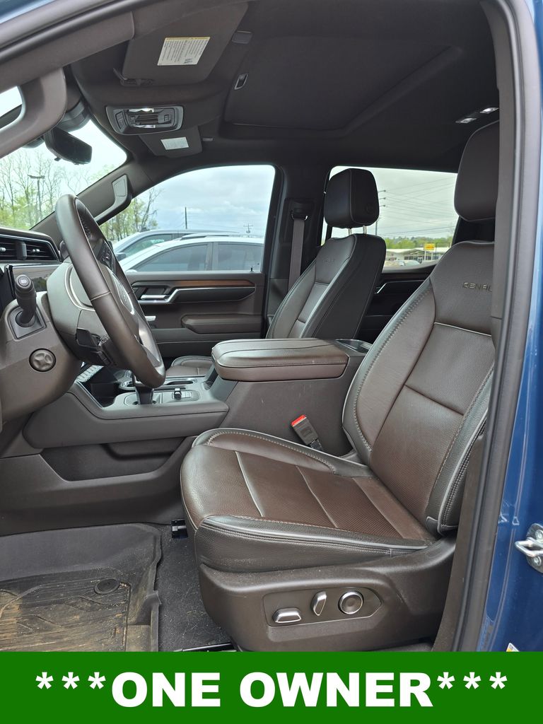 Used 2024 Blue GMC Denali image 3