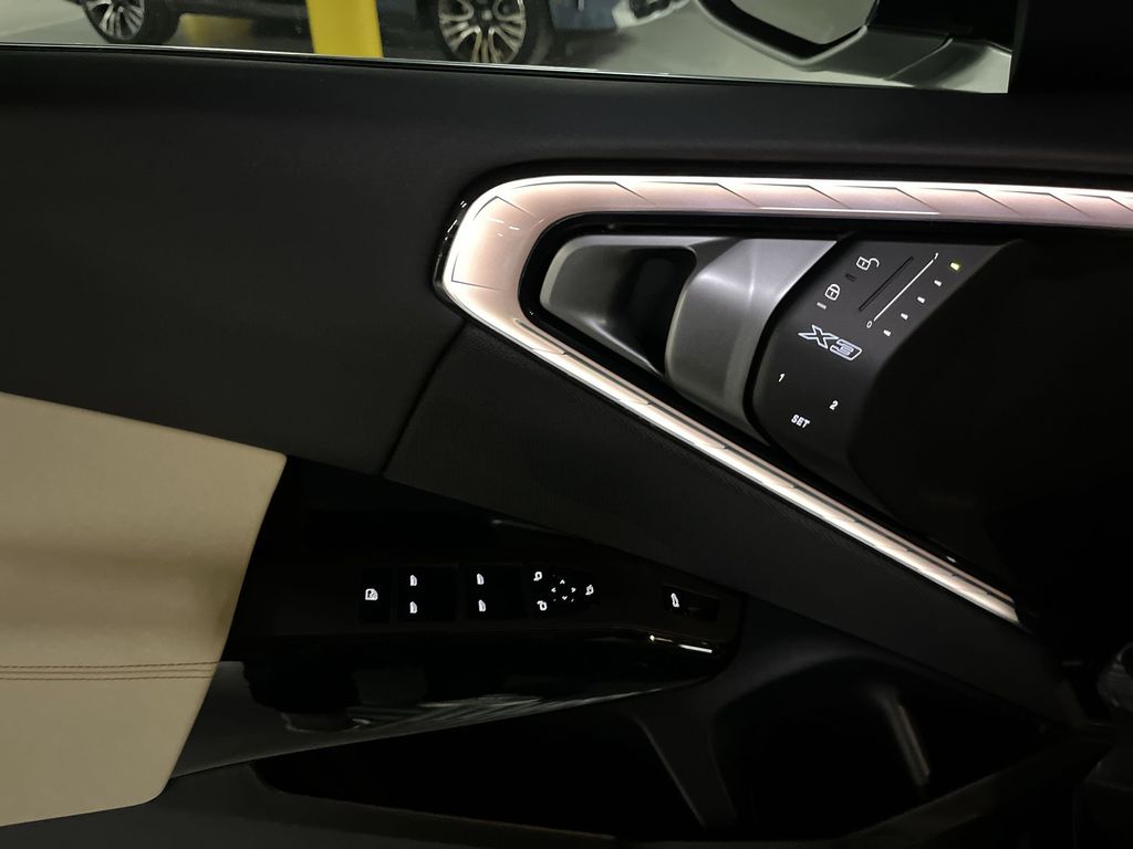 Thumbnail: 2026 BMW X3 - 13