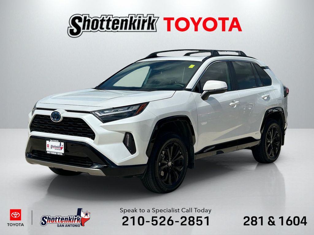 2024 Toyota RAV4 Hybrid SE AWD's photo