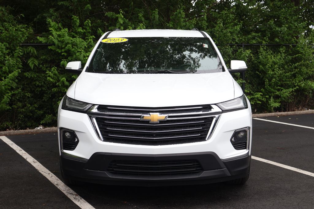 Thumbnail: 2023 Chevrolet Traverse - 2