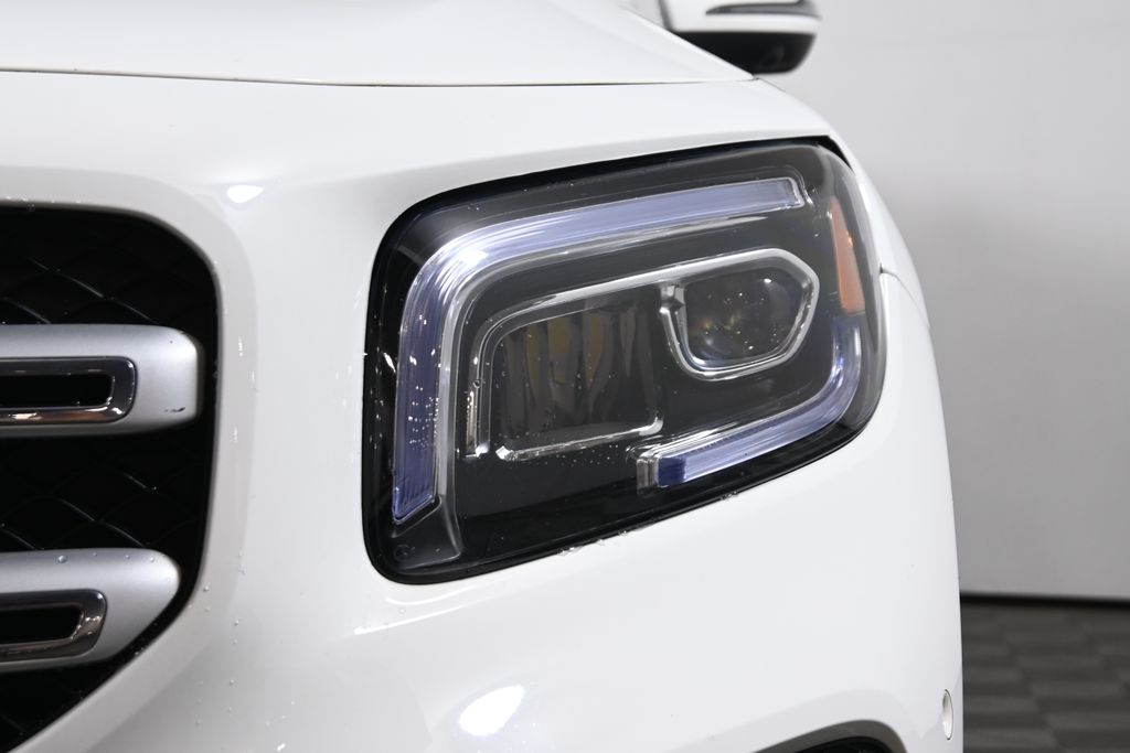 Thumbnail: 2023 Mercedes-Benz GLB - 11
