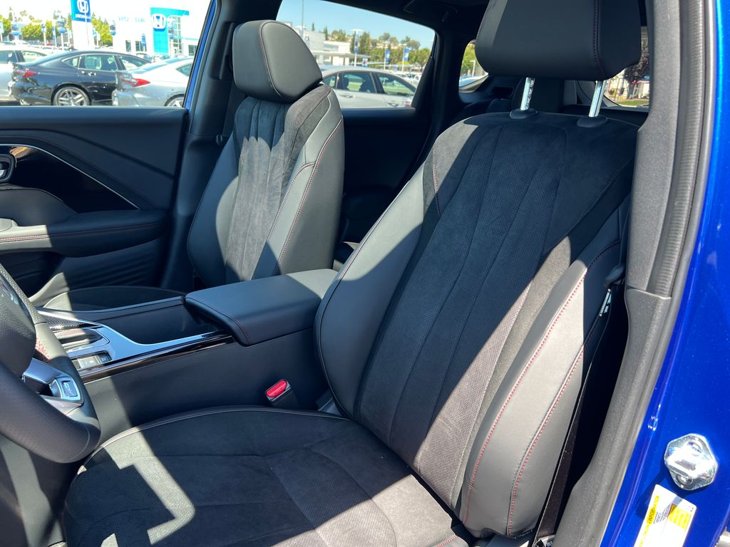 Thumbnail: 2025 Acura ADX - 15