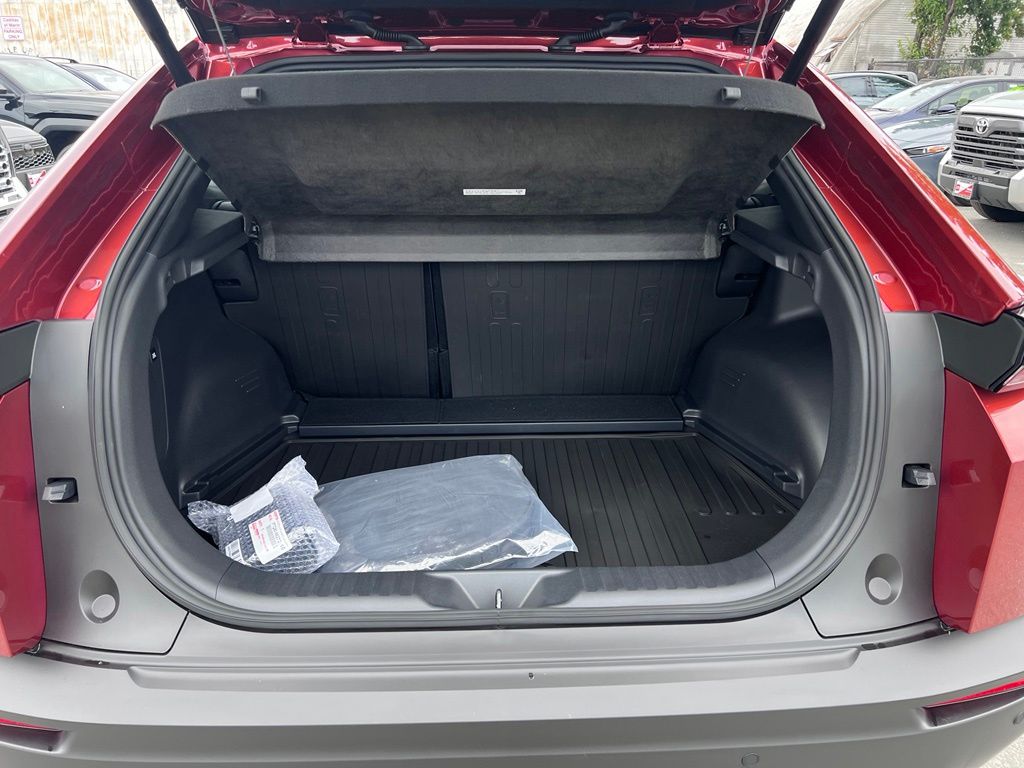 New 2026 Toyota C-HR SUV
