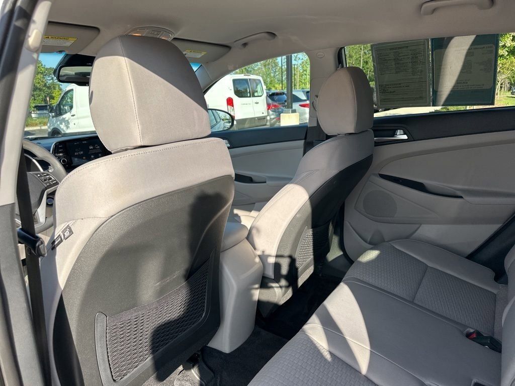 2021 White Cream Hyundai Tucson Value FWD SUV