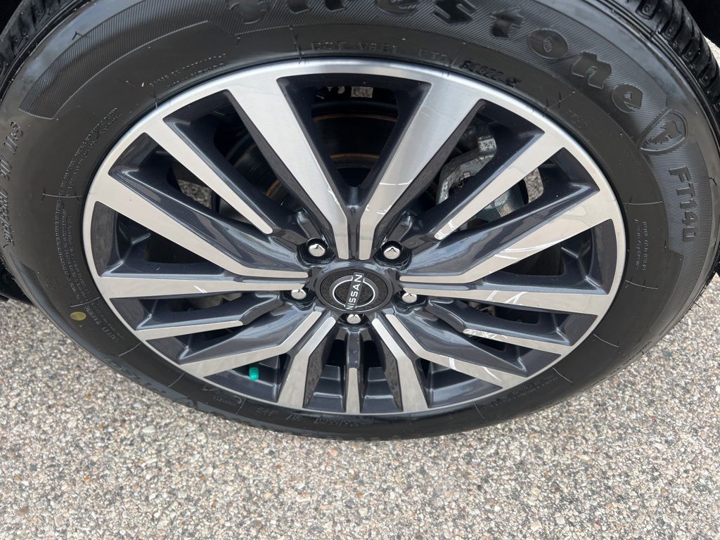 2022 Nissan Kicks SV photo
