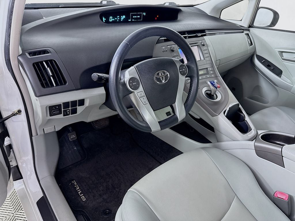 Thumbnail: 2012 Toyota Prius - 9