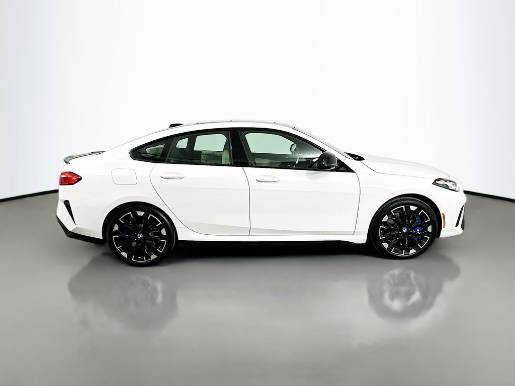 Thumbnail: 2026 BMW 2 Series - 4