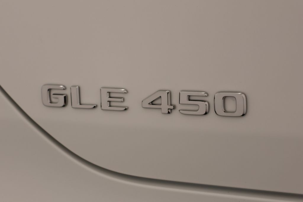 Thumbnail: 2026 Mercedes-Benz GLE - 9