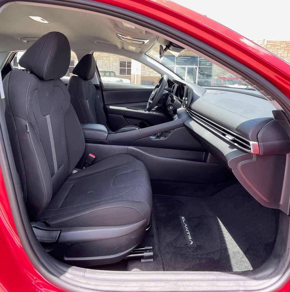 2022 Hyundai Elantra SE Red at DeMontrond Auto Country
