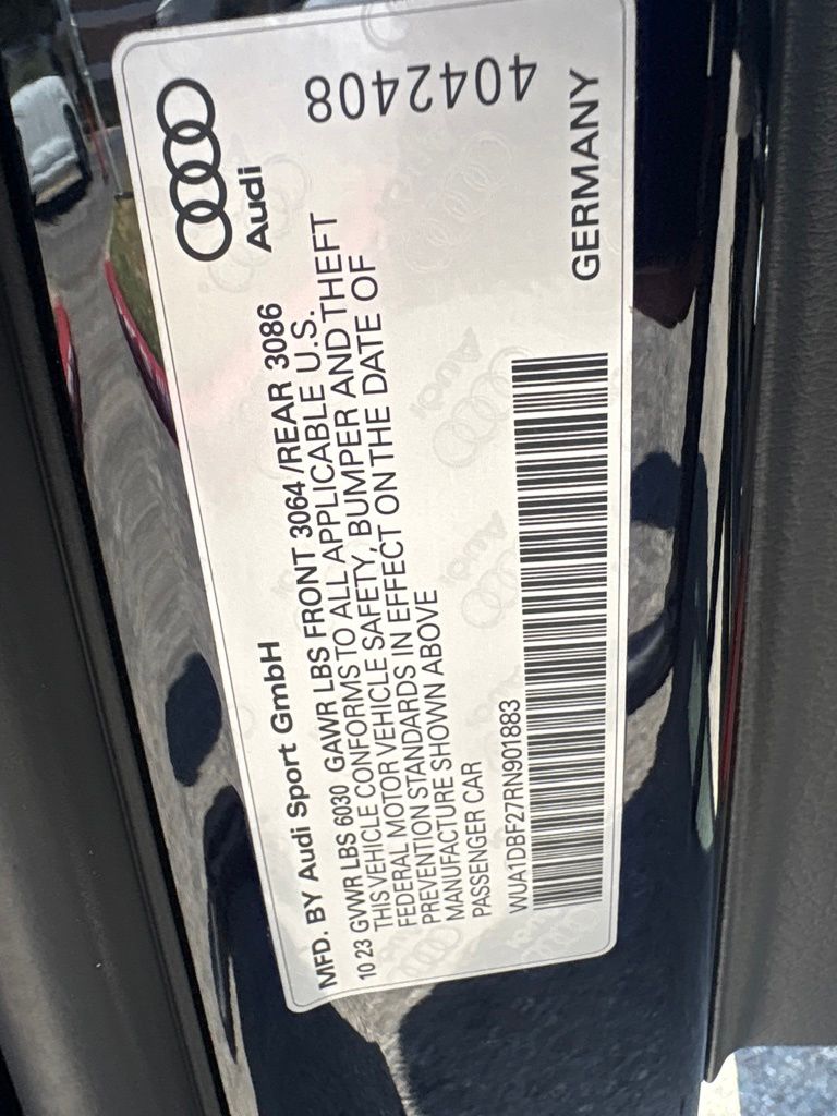 Thumbnail: 2024 Audi RS 6 - 21