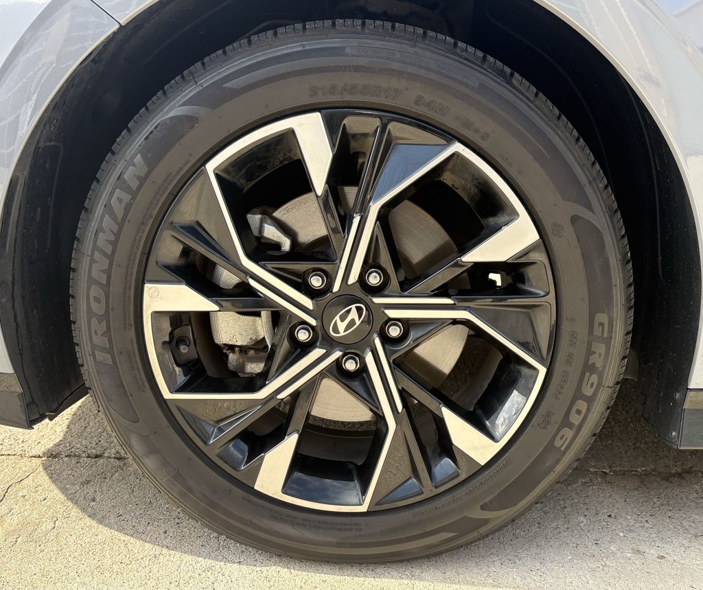 2024 Hyundai Sonata SEL Blue at Wharton Chevrolet GMC