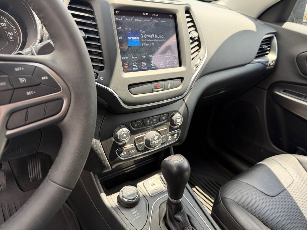 2022 Jeep Cherokee Latitude Lux Black at Carlisle Cadillac Buick GMC