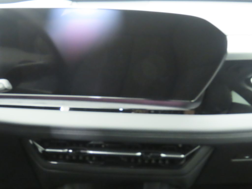 2025 Audi Q6 e-tron Premium 15