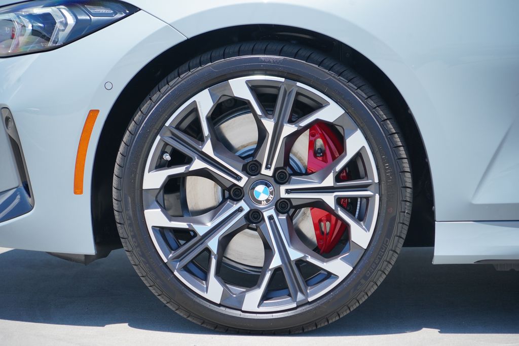 Thumbnail: 2026 BMW 3 Series - 5