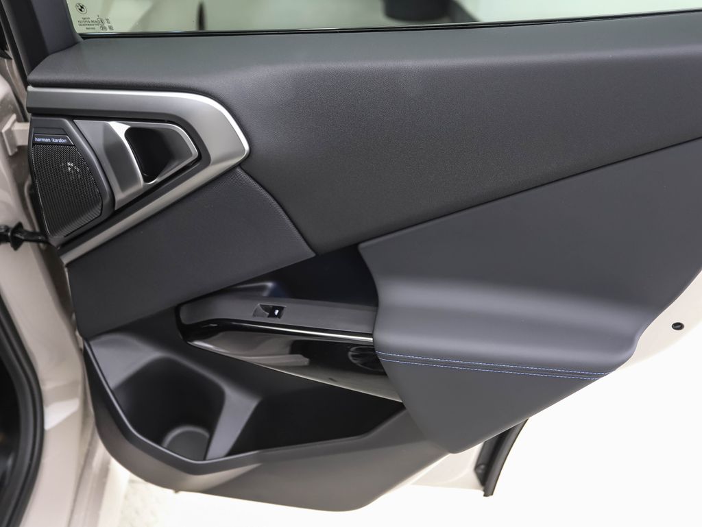 Thumbnail: 2026 BMW X3 - 23